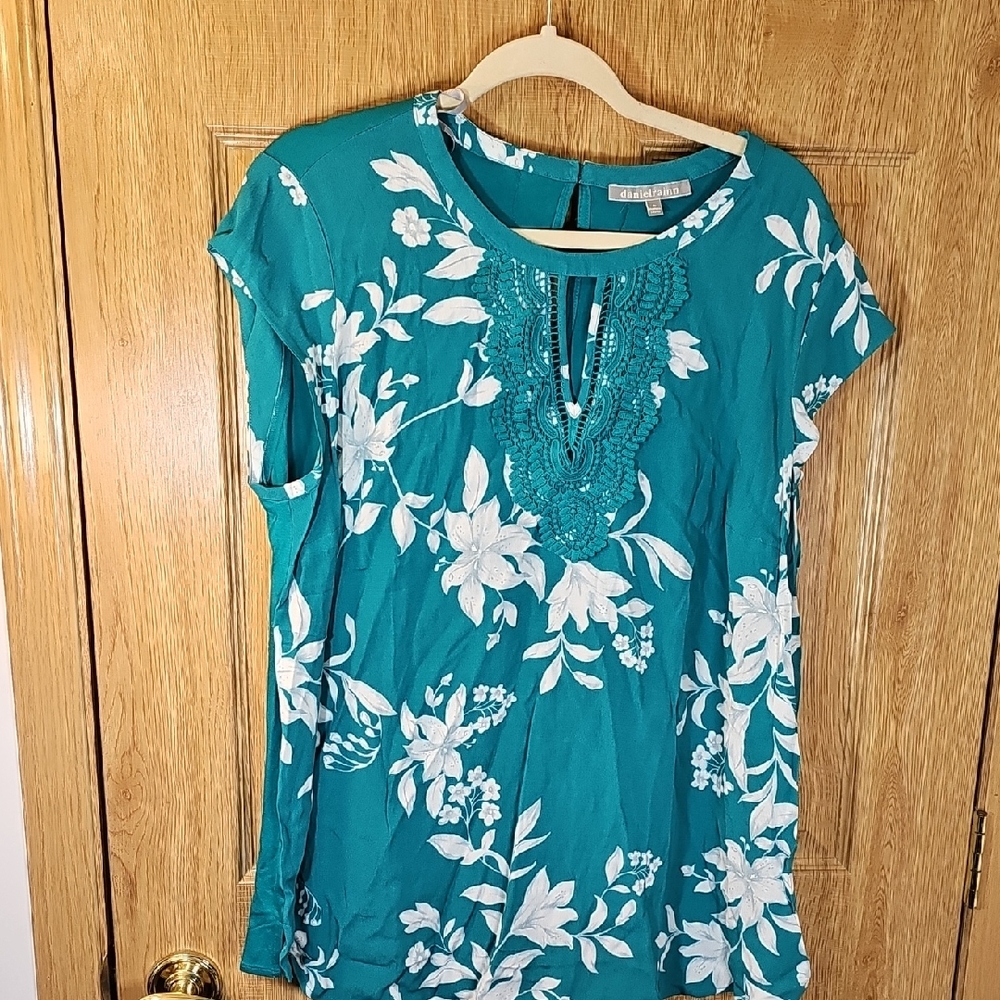 Daniel Rainn Teal and White Floral Blouse